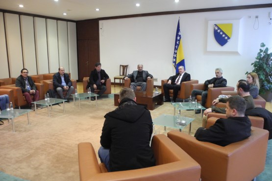 Poslanik u Predstavničkom domu PSBiH Mirsad Isaković razgovarao sa delegacijom nevladine organizacije UTV iz Belgije 